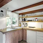 2 Bedroom Beautiful In *